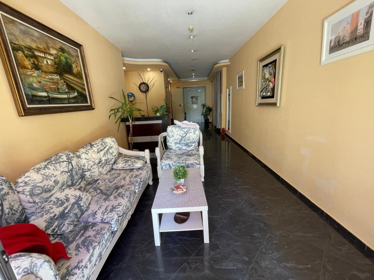 Ferienwohnung Alexandrov Plaza Studio Nessebar Exterior foto